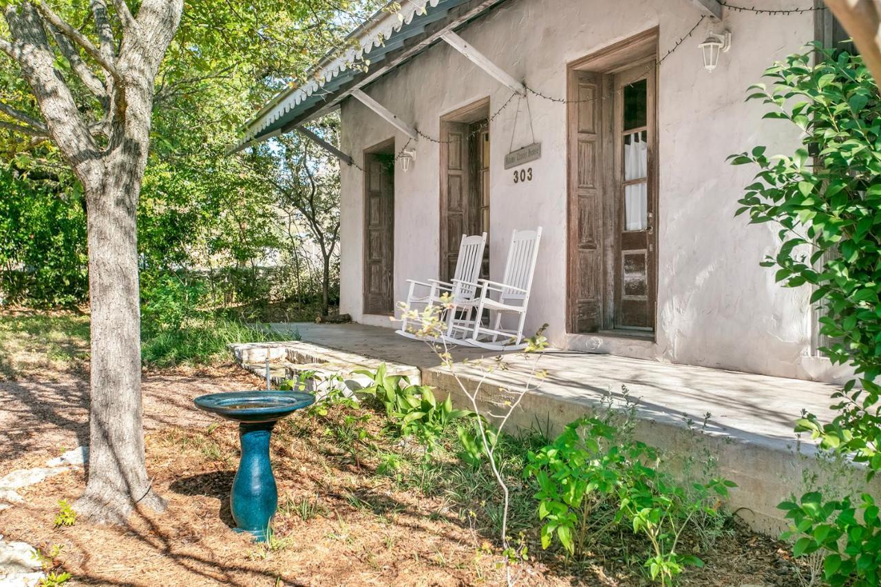 Villa Adams Travis - 1B1Ba, Pet Friendly With Fee, Walk To Main à Fredericksburg Extérieur photo