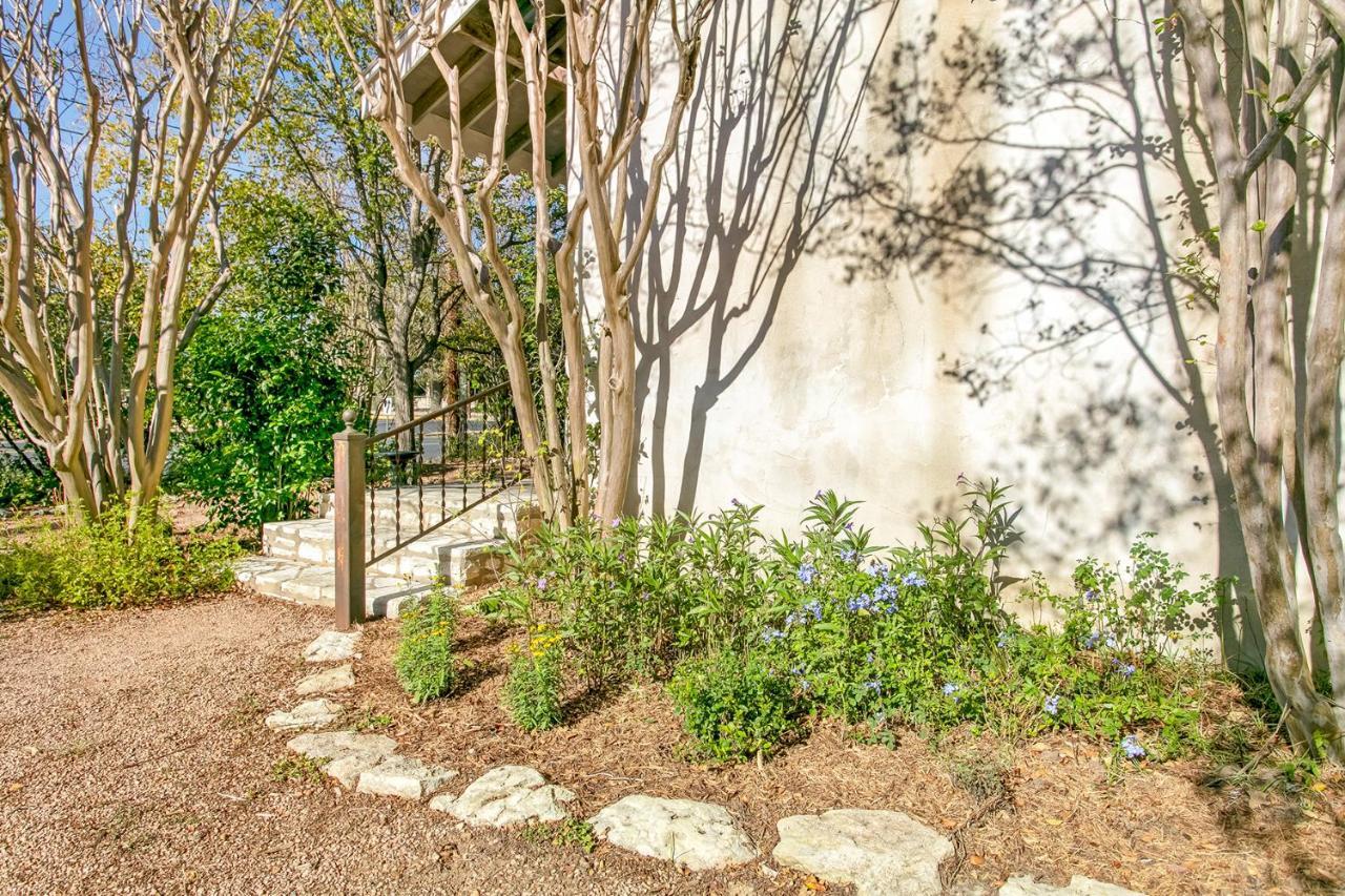 Villa Adams Travis - 1B1Ba, Pet Friendly With Fee, Walk To Main à Fredericksburg Extérieur photo